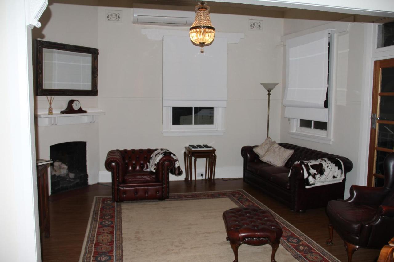 Mentor Chambers Apartment Bed & Breakfast West Wyalong Extérieur photo