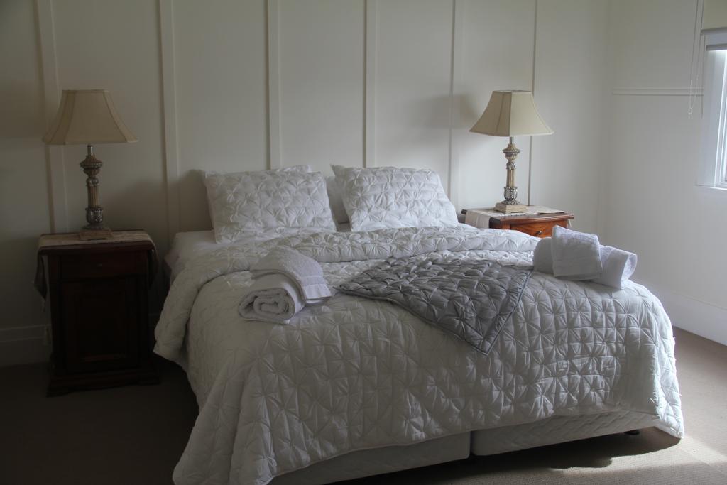Mentor Chambers Apartment Bed & Breakfast West Wyalong Chambre photo