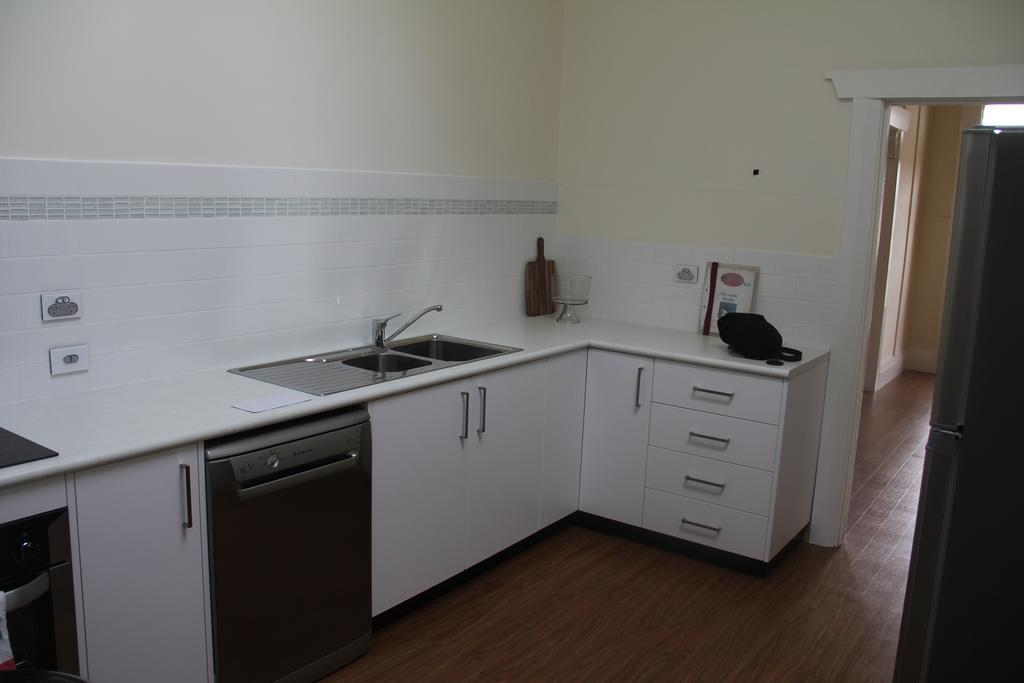 Mentor Chambers Apartment Bed & Breakfast West Wyalong Chambre photo