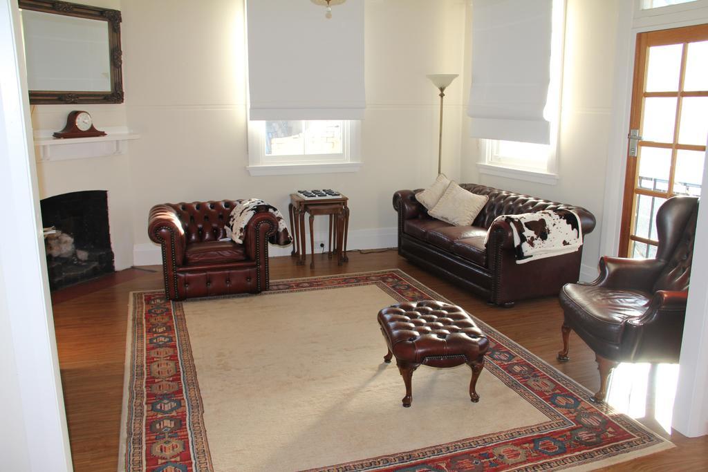 Mentor Chambers Apartment Bed & Breakfast West Wyalong Extérieur photo